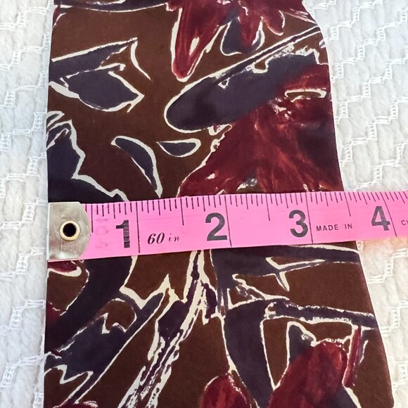 Ted Lapidus 100% Silk Tie Italy Timeless Elegance for the Discerning Gentleman - Picture 4 of 5